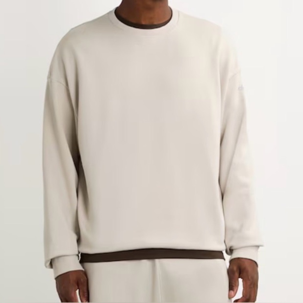AloYoga sz L men’s Casual Beige Chill Sweatshirt great pre owned condition